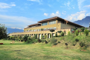 TAJ DAL VIEW, SRINAGAR